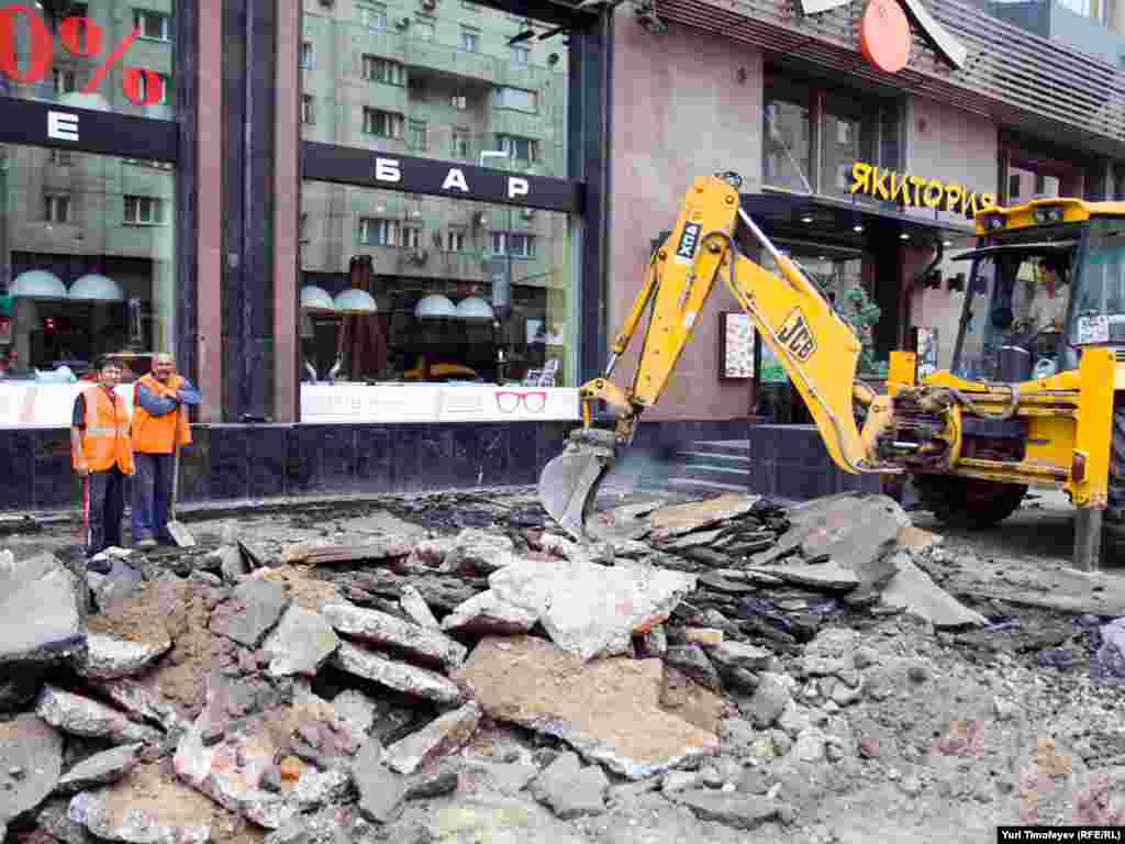 Замена асфальта на плитку в Москве