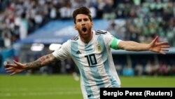 Nigeriya-Argentina qarşılaşması, 26 iyun, 2018-ci il Lionel Messi ilk qolu vurur