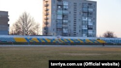 Стадион "Олимпийский" в Каховке, 10 марта 2017 года. Архивное фото