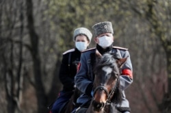 Казаки помогают полиции в Москве