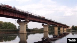 Мост в городе - важная транспортная артерия