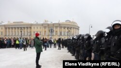 На одной из январских протестных акций в Санкт-Петербурге
