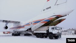 Самолет Ил-76 МЧС России